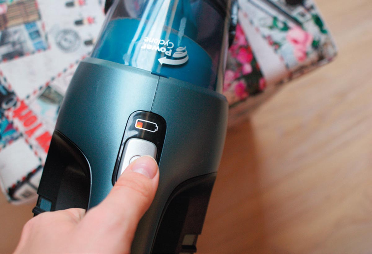 Odkurzacz pionowy PowerPro Aqua 3 w 1 6